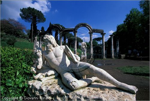 ITALY - VILLA ADRIANA (Tivoli RM) - il Canopo - rievocativo dell'omonima citt egizia - calco in cemento della statua allegorica del fiume Tevere