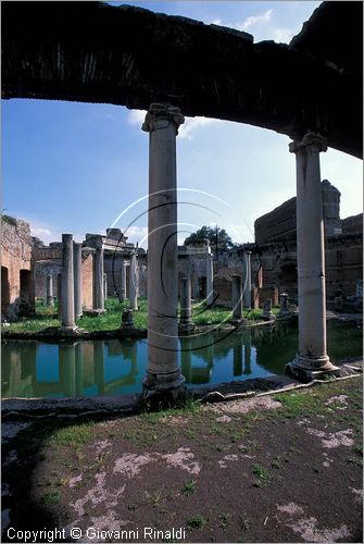 ITALY - VILLA ADRIANA (Tivoli RM) - Teatro Marittimo