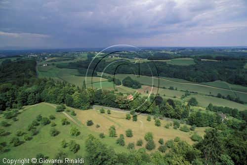 AUSTRIA - BURGENLAND - Riegersburg - veduta della campagna con i vigneti dal castello