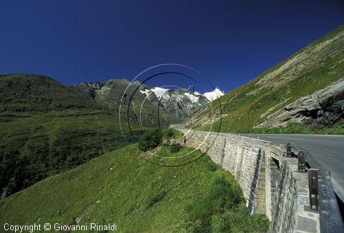 AUSTRIA - Gruppo del Glockner - panorama dalla strada del Grossglockner-Hochalpen