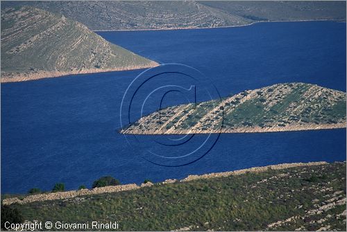 CROATIA - KORNATI (Croazia - Isole Incoronate) - Isola di Zut - vista dal Monte Tvrdomesnjak