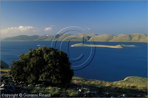 CROATIA - KORNATI (Croazia - Isole Incoronate) - Isola di Zut - vista dal Monte Tvrdomesnjak