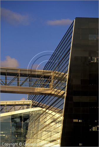 DENMARK - DANIMARCA - COPENHAGEN - The Black Diamond - nuova ala della Royal Library degli architetti Schmidt Hammer e Lassen