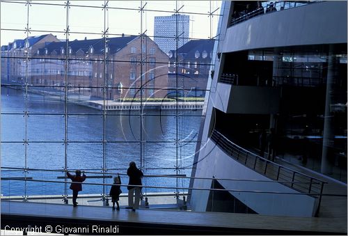 DENMARK - DANIMARCA - COPENHAGEN - The Black Diamond - nuova ala della Royal Library degli architetti Schmidt Hammer e Lassen