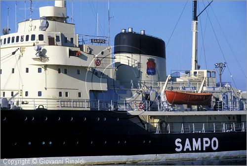 FINLAND - FINLANDIA - KEMI - il porto con la nave rompighiaccio Sampo