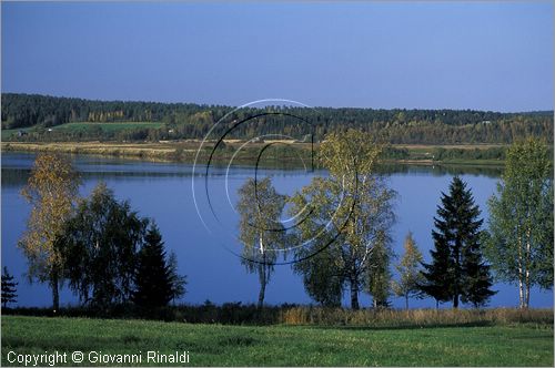 FINLAND - FINLANDIA - Fiume Tomionjoki tra Tornio e Pello