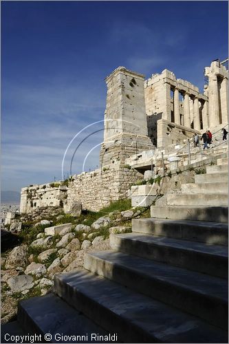 GREECE - ATENE - ATHENS - Acropoli - Acropolis - Monumento di Eumene presso i Propilei