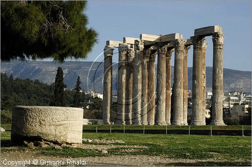 GREECE - ATENE - ATHENS - Olympieion - Tempio di Giove (Zeus Temple) in stile corinzio