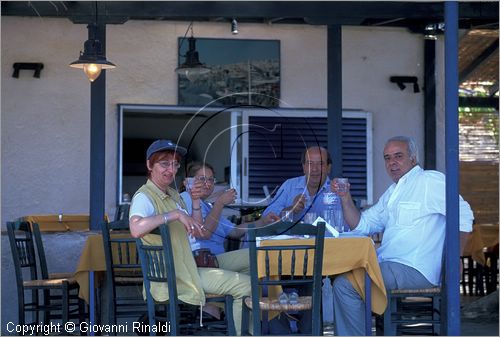 GREECE - CHIOS ISLAND (GRECIA - ISOLA DI CHIOS) - Limnos - tipico ristorante sulla spiaggia