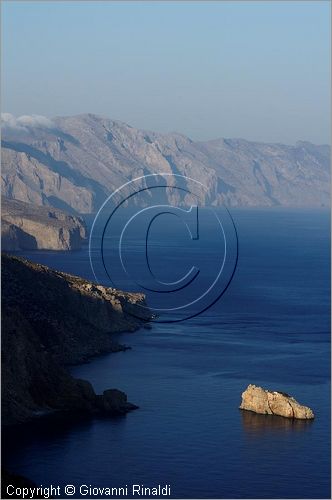 GRECIA - GREECE - Isole Cicladi - Amorgos - veduta della costa orientale