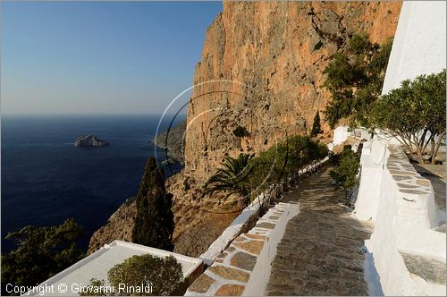 GRECIA - GREECE - Isole Cicladi - Amorgos - costa orientale - monastero Moni Hozoviotissis