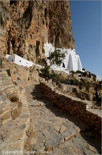 GRECIA - GREECE - Isole Cicladi - Amorgos - costa orientale - monastero Moni Hozoviotissis