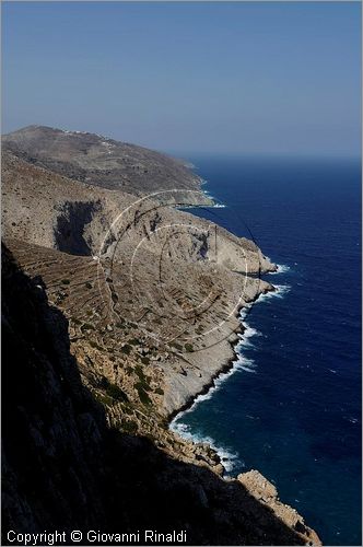 GRECIA - GREECE - Isole Cicladi - Folegandros - costa nord vista dalla Hora