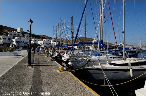 GRECIA - GREECE - Isole Cicladi - Ios - Ormos (porto)