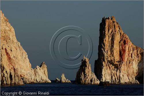 GRECIA - GREECE - Isole Cicladi - Polyeghos - costa sud - isoletta Kalogheri