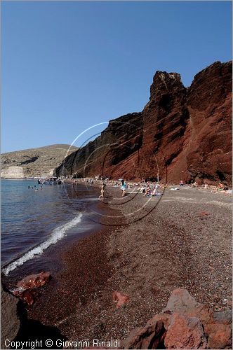 GRECIA - GREECE - Isole Cicladi - Santorini - costa sud - Kokkini bay (spiaggia rossa)