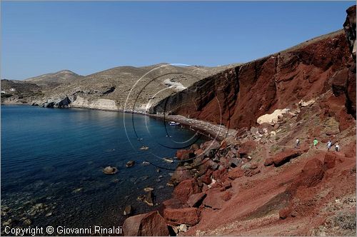 GRECIA - GREECE - Isole Cicladi - Santorini - costa sud - Kokkini bay (spiaggia rossa)