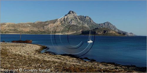 GRECIA - GREECE - Isola di Creta (Crete) - penisola di Gramvousa - Gramvousa Bay visto lall'isola di Imeri Gramvousa