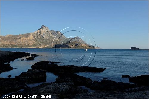 GRECIA - GREECE - Isola di Creta (Crete) - penisola di Gramvousa - Gramvousa Bay visto lall'isola di Imeri Gramvousa