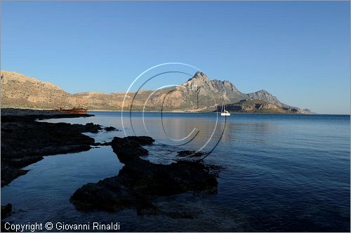 GRECIA - GREECE - Isola di Creta (Crete) - penisola di Gramvousa - Gramvousa Bay visto lall'isola di Imeri Gramvousa