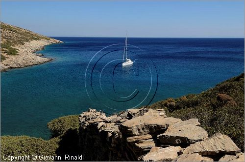 GRECIA - GREECE - Isole del Dodecaneso - Dodecanese Islands - Isola di Agatonissi (Agathonisi) - la costa sud tra capo Gourna e capo Protali