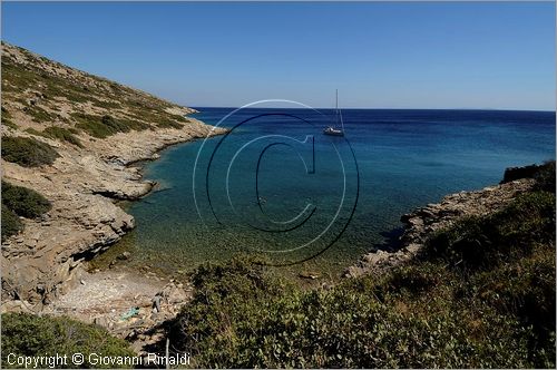 GRECIA - GREECE - Isole del Dodecaneso - Dodecanese Islands - Isola di Agatonissi (Agathonisi) - la costa sud tra capo Gourna e capo Protali