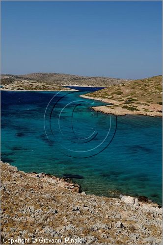 GRECIA - GREECE - Isole del Dodecaneso - Dodecanese Islands - Isola di Arki - costa sud tra le isolette di Macronisi, Tsouka e Kalovolos