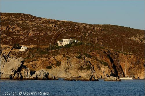 GRECIA - GREECE - Isole del Dodecaneso - Dodecanese Islands - Isola di Patmos - la costa presso Vaghia beach