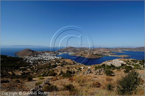 GRECIA - GREECE - Isole del Dodecaneso - Dodecanese Islands - Isola di Patmos - veduta dalla strada che porta alla Hora