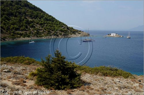 GRECIA - GREECE - Isole del Dodecaneso - Dodecanese Islands - Isola di Simi - Symi - Agios Emilianos nella baia di Skomisa