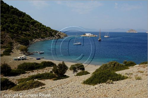 GRECIA - GREECE - Isole del Dodecaneso - Dodecanese Islands - Isola di Simi - Symi - Agios Emilianos nella baia di Skomisa