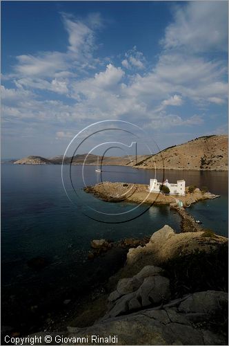 GRECIA - GREECE - Isole del Dodecaneso - Dodecanese Islands - Isola di Simi - Symi - Agios Emilianos nella baia di Skomisa