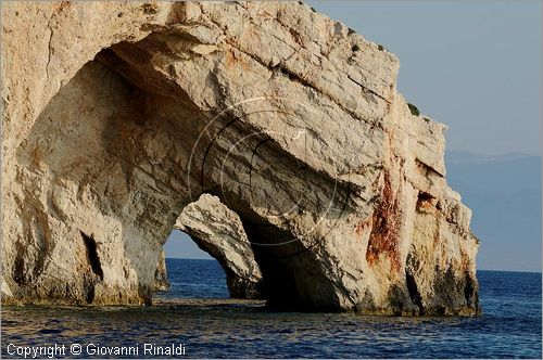 GRECIA - GREECE - Isole Ionie - Ionian Islans - Zacinto Zakynthos - costa nord presso le grotte