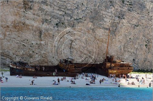 GRECIA - GREECE - Isole Ionie - Ionian Islans - Zacinto Zakynthos - costa occidentale - Spiaggia del relitto (Navagio Beach)