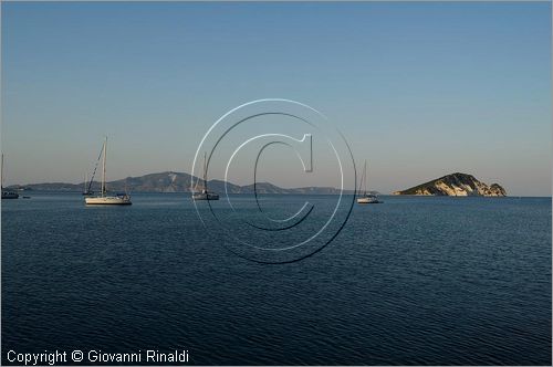 GRECIA - GREECE - Isole Ionie - Ionian Islans - Zacinto Zakynthos - Golfo di Lagana - Isola di Maratonisi vista da Limni Keriou Beach