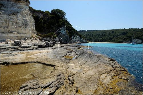 GRECIA - GREECE - Isole Ionie - Ionian Islans - Antipaxos (Antipaxi) - costa nord orientale - Voutoumi