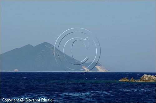 GRECIA - GREECE - Isole Ionie - Ionian Islans - Itaca - costa nord orientale - Golfo di Frikes - Ay Nikolaus - sullo sfondo l'isola di Atokos