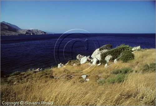 GREECE (Dodecanese) Karpathos Island - GRECIA (Dodecanneso) Isola di Scarpanto - veduta della costa orientale