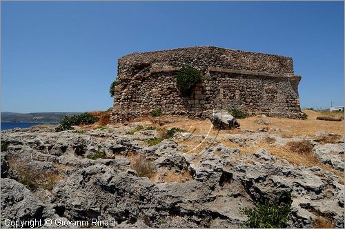 GRECIA - GREECE - Ionio Meridionale - Isola di Kithera (Kithira Citera) - costa suddest - Avlemonas