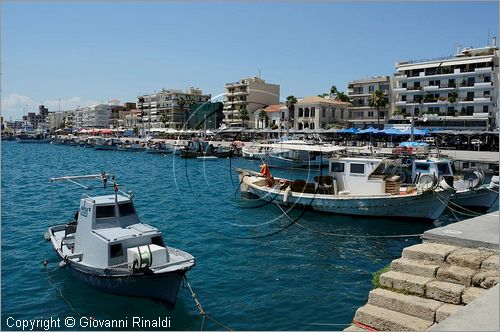 GRECIA - GREECE - Peloponneso - Kalamata - il porto