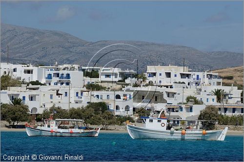 GRECIA - GREECE - Piccole Cicladi  - Minor Cyclades - Koufonisia - Pato Koufonisia (Koufonisi) - costa sud ovest - Ammos Bay e il porto