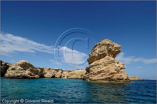 GRECIA - GREECE - Piccole Cicladi  - Minor Cyclades - Koufonisia (Koufonisi) - Isoletta di Ghlaronisi di fronte alla costa est di Kato Koufonisia