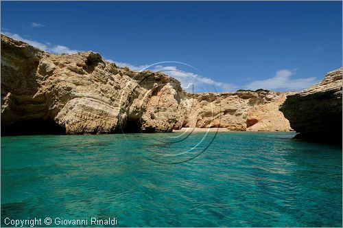 GRECIA - GREECE - Piccole Cicladi  - Minor Cyclades - Koufonisia (Koufonisi) - Isoletta di Ghlaronisi di fronte alla costa est di Kato Koufonisia