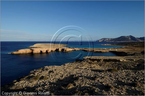 GRECIA - GREECE - Piccole Cicladi  - Minor Cyclades - Koufonisia - Pato Koufonisia (Koufonisi) - costa est - Ksylobatis Bay e Pori Bay