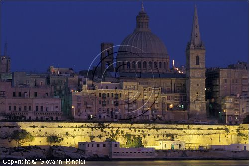 MALTA - MALTA ISLAND - Valletta - veduta notturna dal Fort Tign