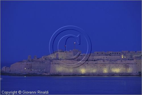 MALTA - MALTA ISLAND - Valletta - veduta notturna da Sliema