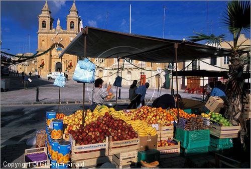 MALTA - MALTA ISLAND - Marsaxlokk - il mercato alimentare