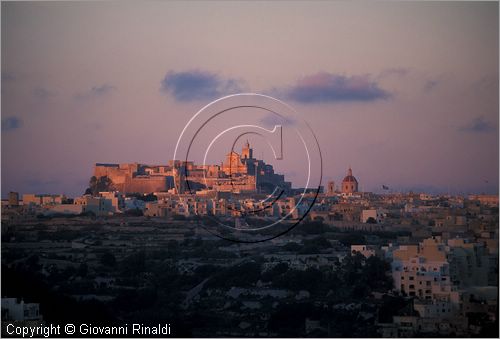 MALTA - GOZO ISLAND - Victoria (Rabat) - veduta al tramonto