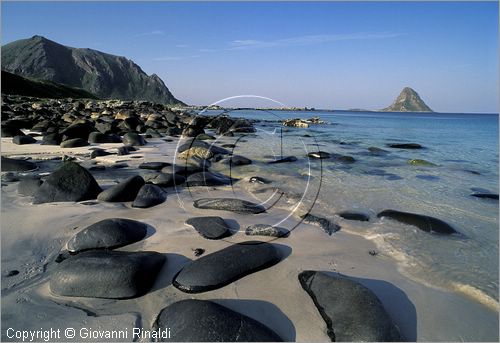 NORVEGIA - ISOLE VESTERALEN (Norway - Vesteralen) - Isola di Andoya - Bleik - la costa a sud del paese