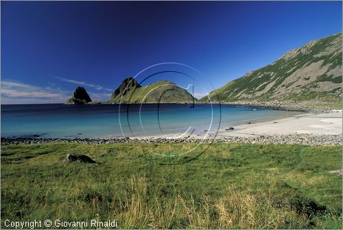 NORVEGIA - ISOLE VESTERALEN (Norway - Vesteralen) - Isola di Langoya - la costa occidentale - baia di Sandvik